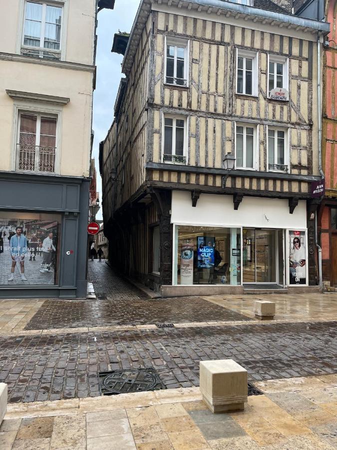 Coeur De Bouchon Leilighet Troyes Eksteriør bilde